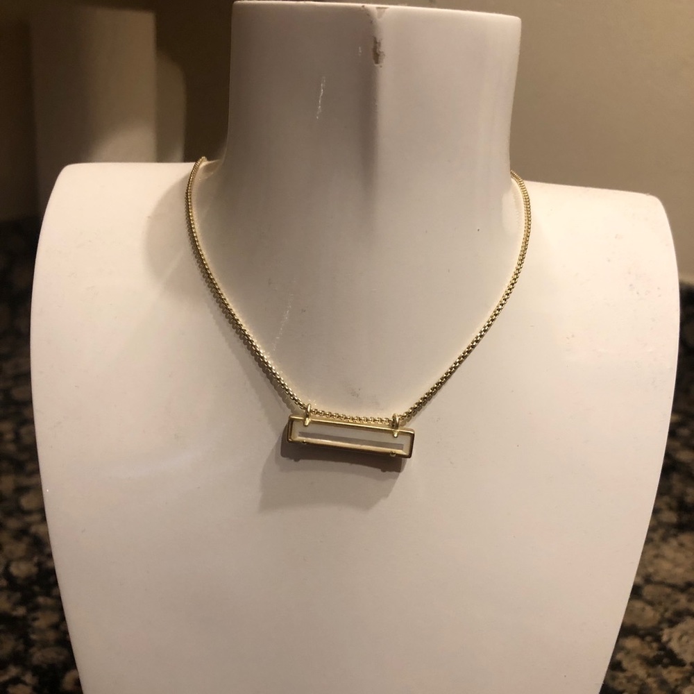 Kendra Scott Leanor Necklace